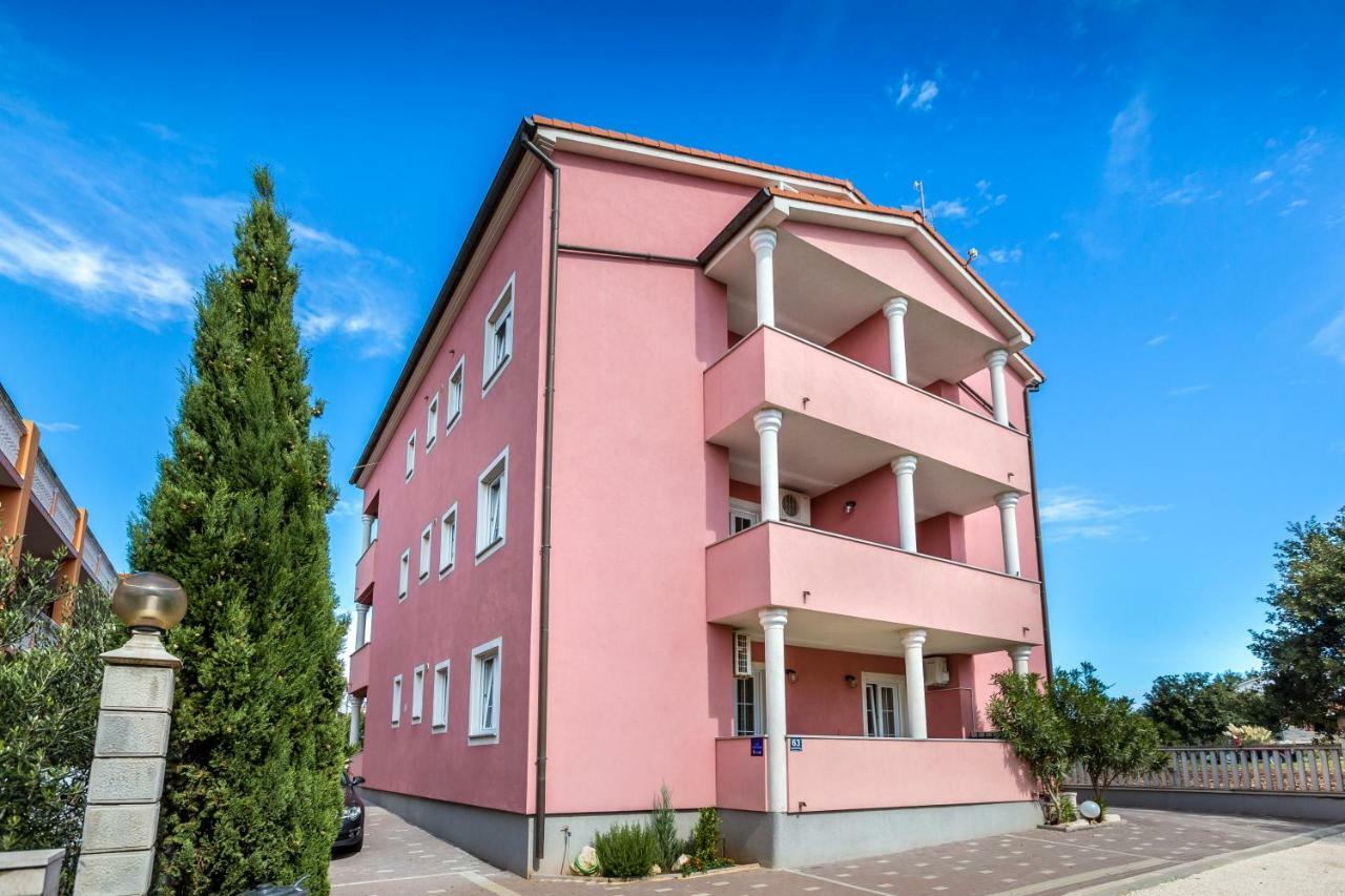 Apartmani Diana Medulin Exterior foto