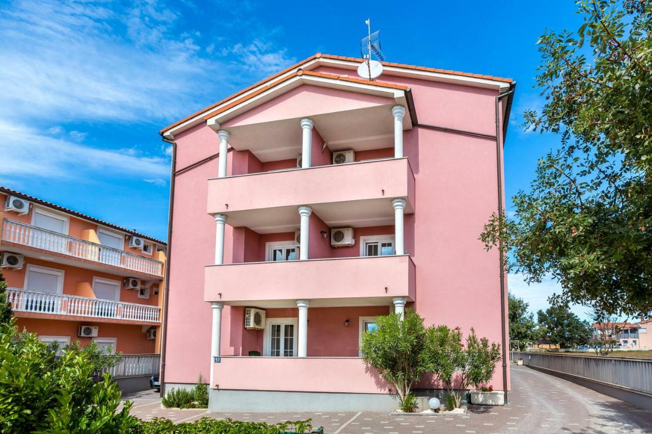Apartmani Diana Medulin Exterior foto