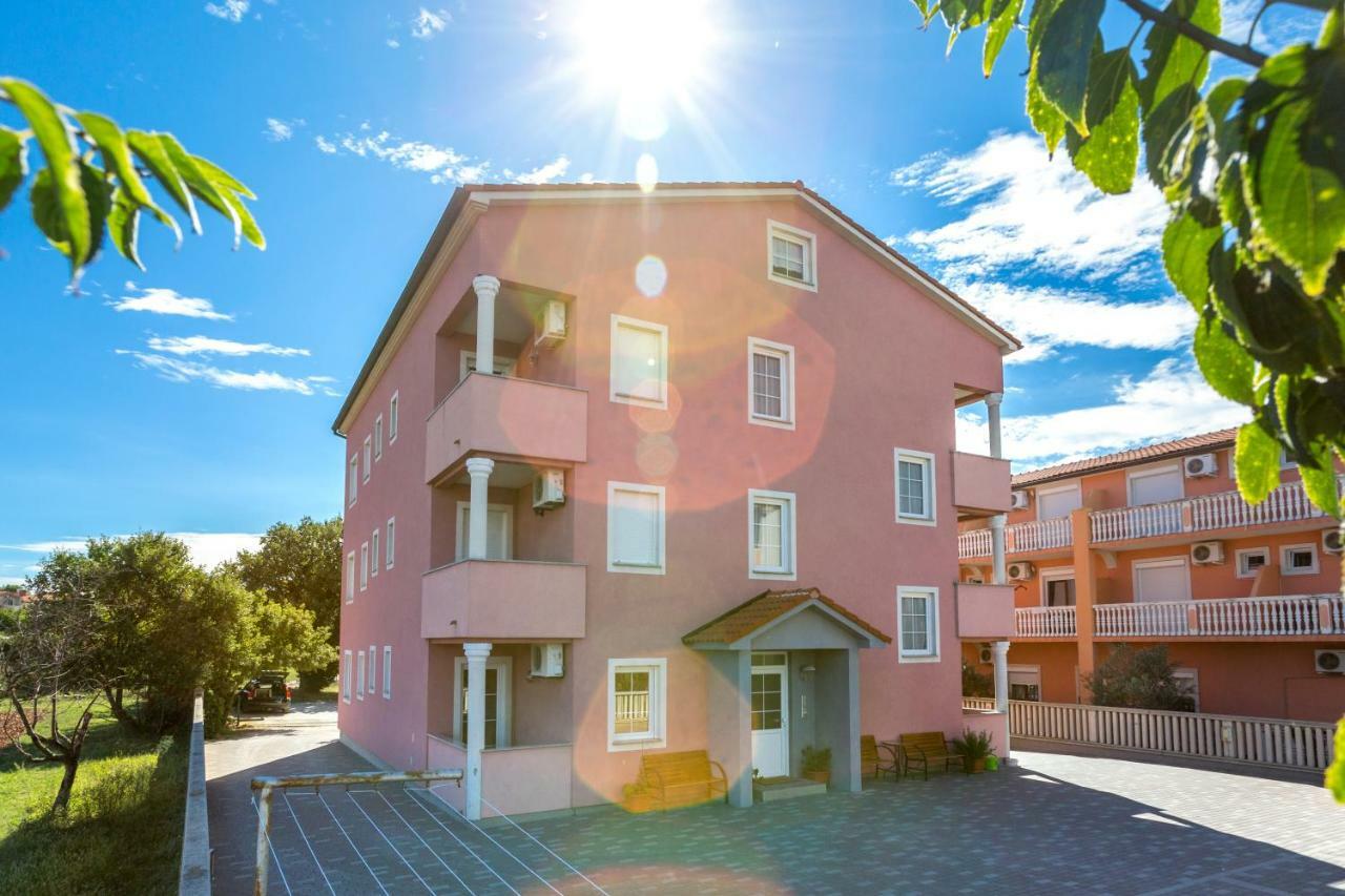Apartmani Diana Medulin Exterior foto